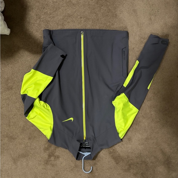 Nike Golf Storm FIT Jacket - Picture 2 of 5